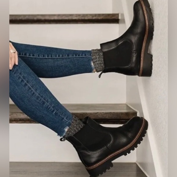 Caslon Miller Water Resistant Chelsea Boot NWOT